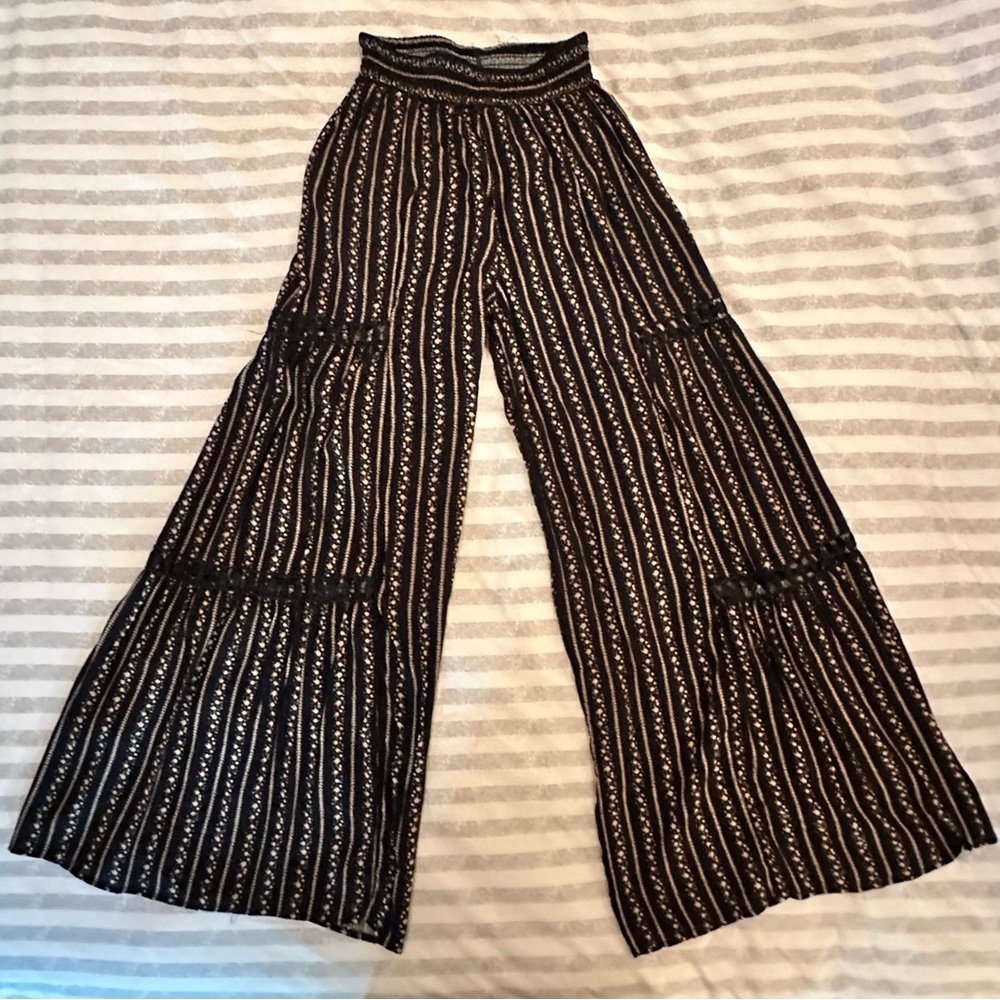 Black and White Wide Leg Pants with Vertical Stripes